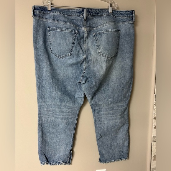 Torrid High Rise Straight Leg Light Wash Cropped Jeans - Picture 2 of 4